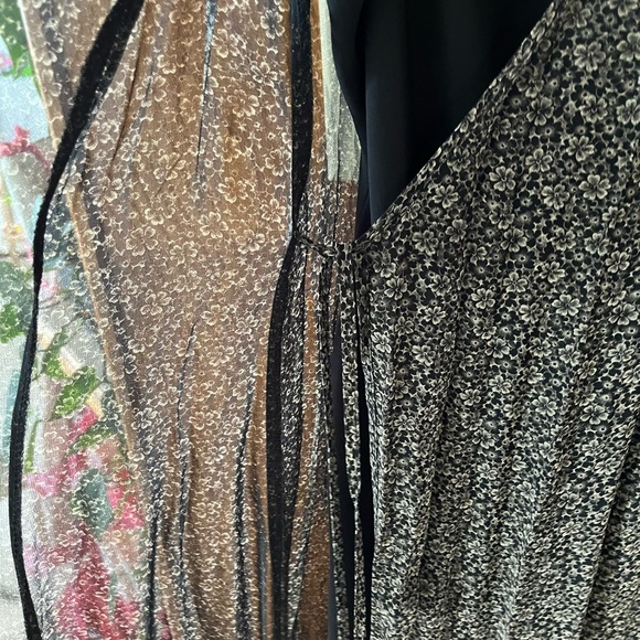 LAUNDRY BY SHELLI SEGAL ~ 2 Piece Wrap Dress & Slip (Sz.10) - Picture 2 of 7